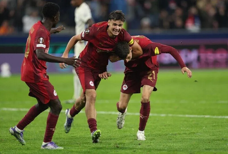 Bộ kỹ năng cá nhân quá tốt của Kerim Alajbegovic 